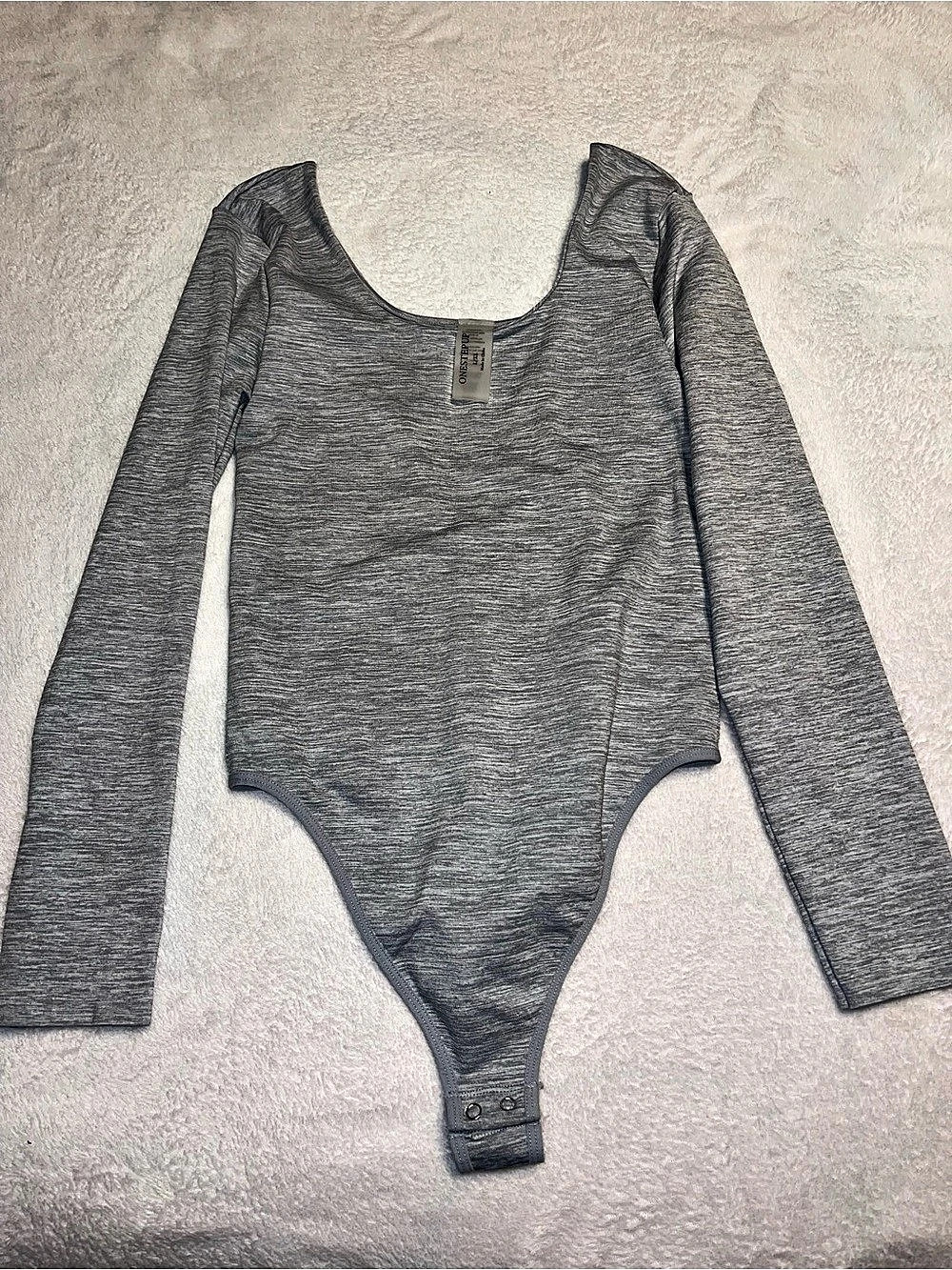 One Step Up Long Sleeve Bodysuit Set in Gray & White (L/XL)